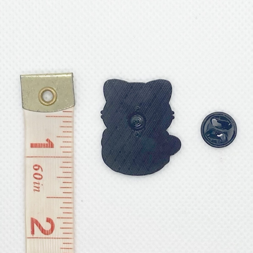 Pin Hufflepuff Cat Harry Potter Hogwarts House Wizard Witch Magic Kitten - Picture 3 of 4